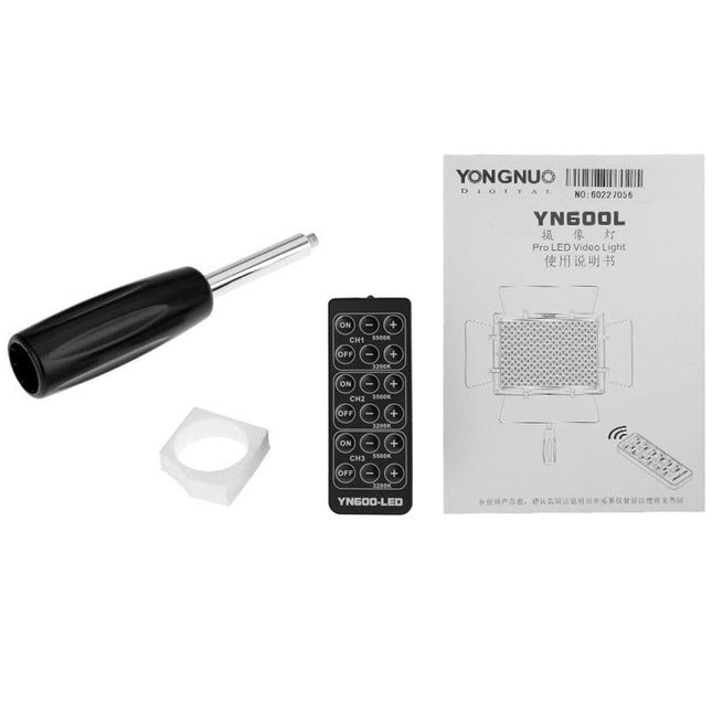 Adjustable 600 Led Video Light For Canon / Nikon / Sony Dslr - Yn600L